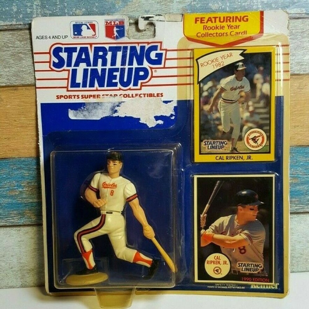 Cal Ripken Jr. 1990 Kenner Starting Lineup MLB Action Figure & Baseball Card l22